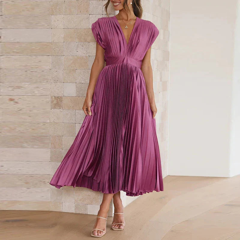 Adele - Maxi dress with V-neck and pleats