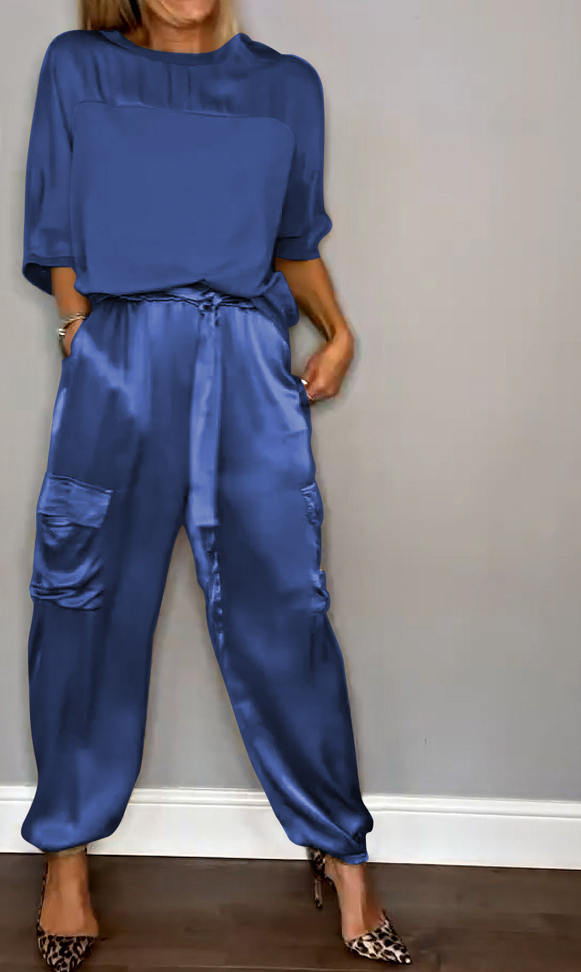 Jette - Satin half-sleeve suit
