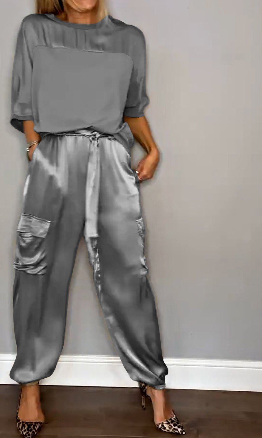 Jette - Satin half-sleeve suit