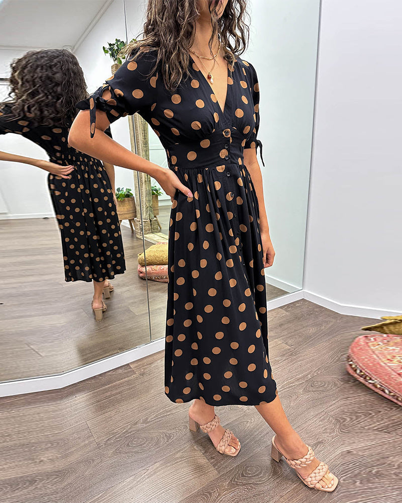 Ragen - Dress with deep V neckline and polka dots