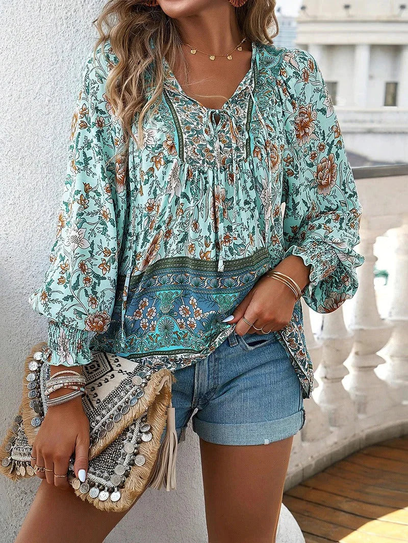 Arya - Elegant blouse with flowers