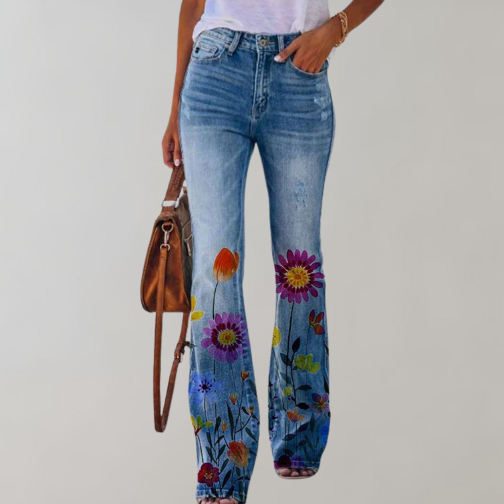 Frida - Super nice flared pants with button placket