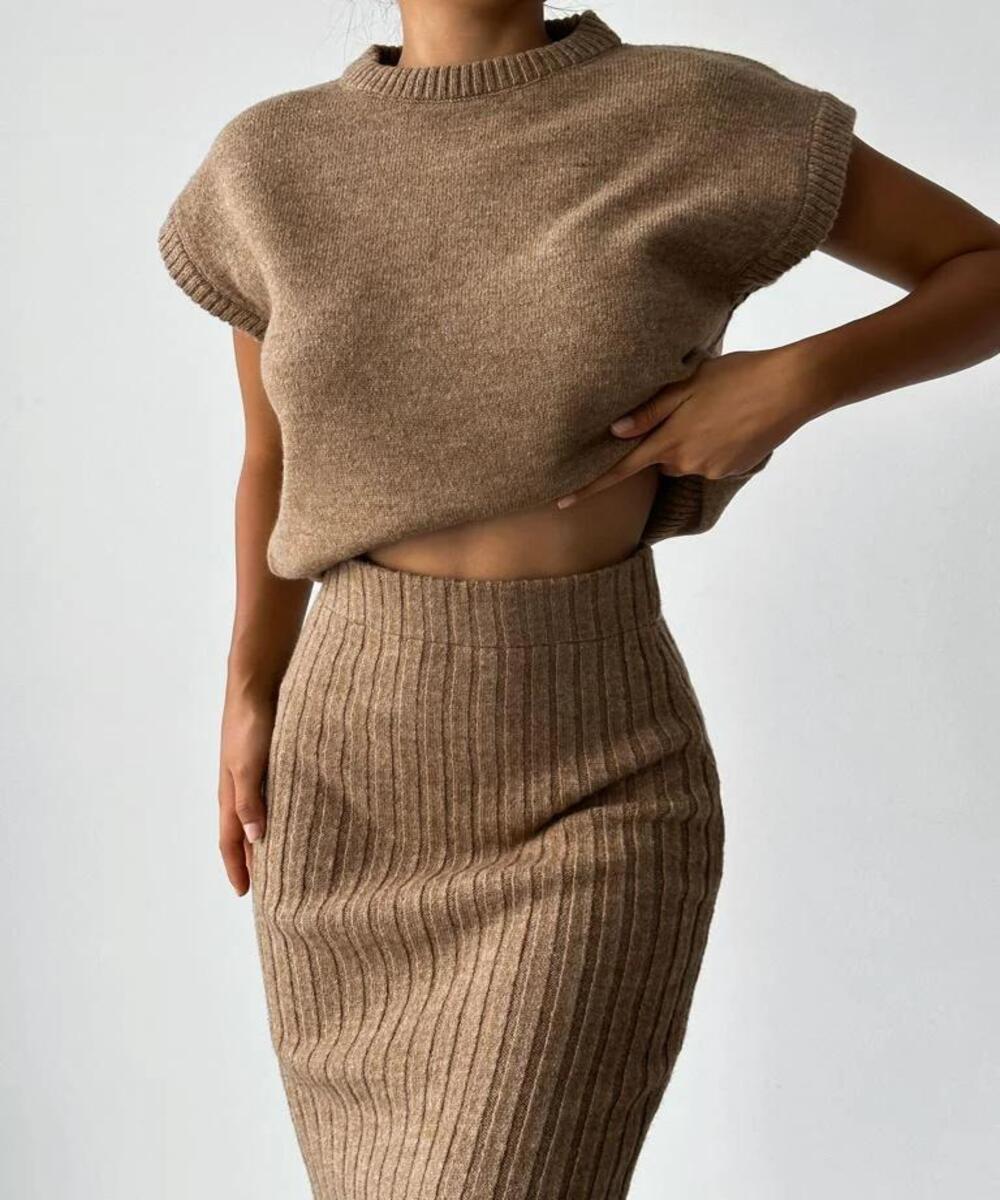 Betty™ Two Piece Set