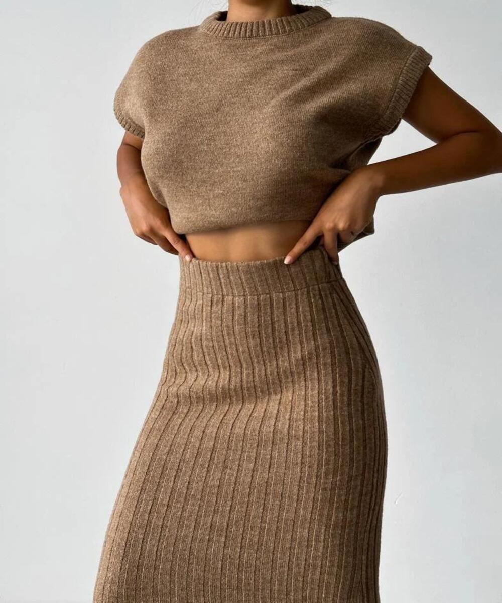Betty™ Two Piece Set