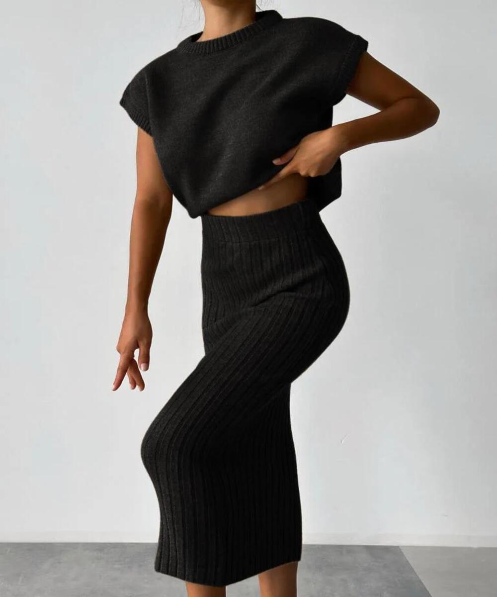 Betty™ Two Piece Set