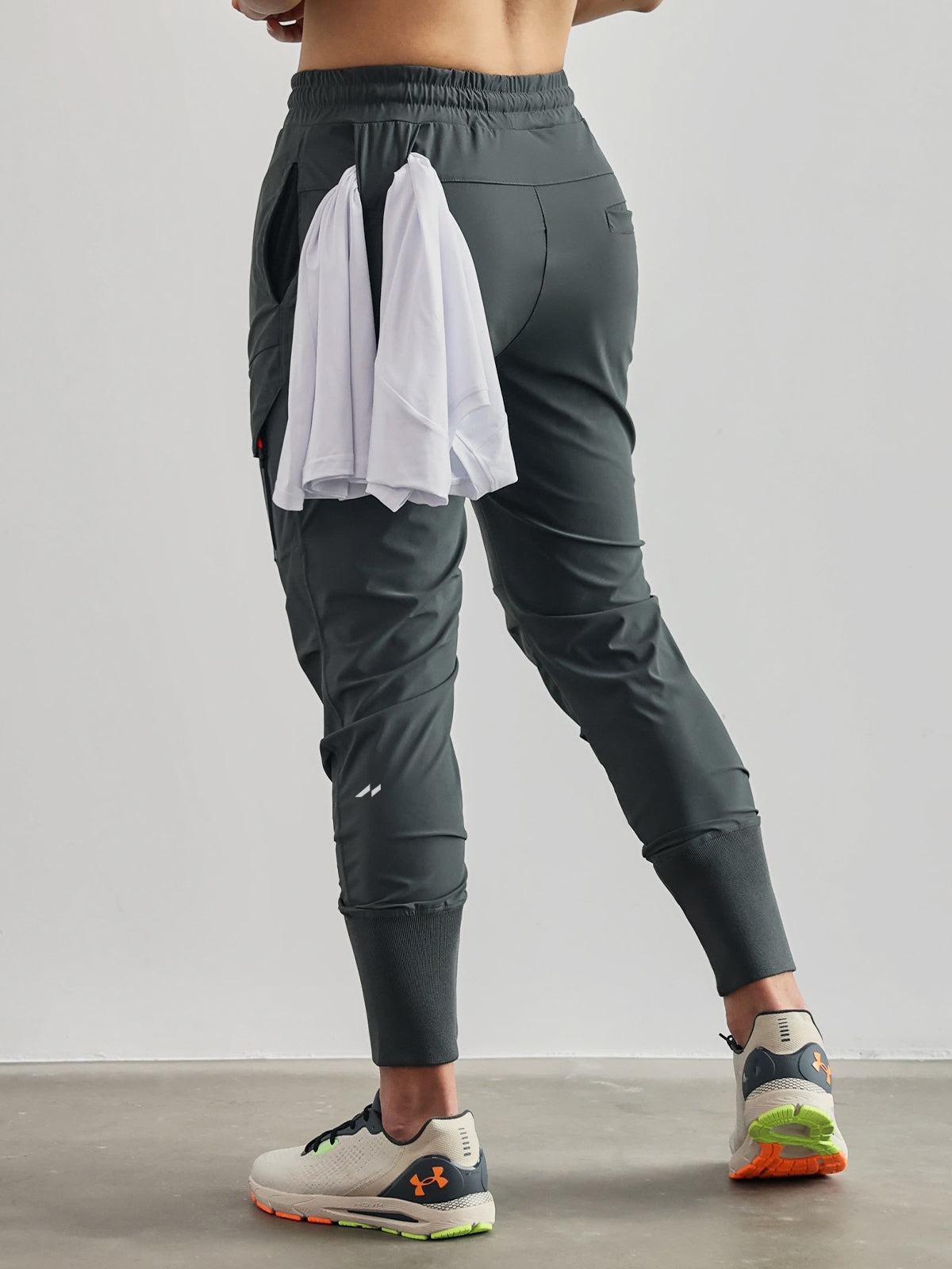 Max - High Rib Cargo Jogger Athletic Pants
