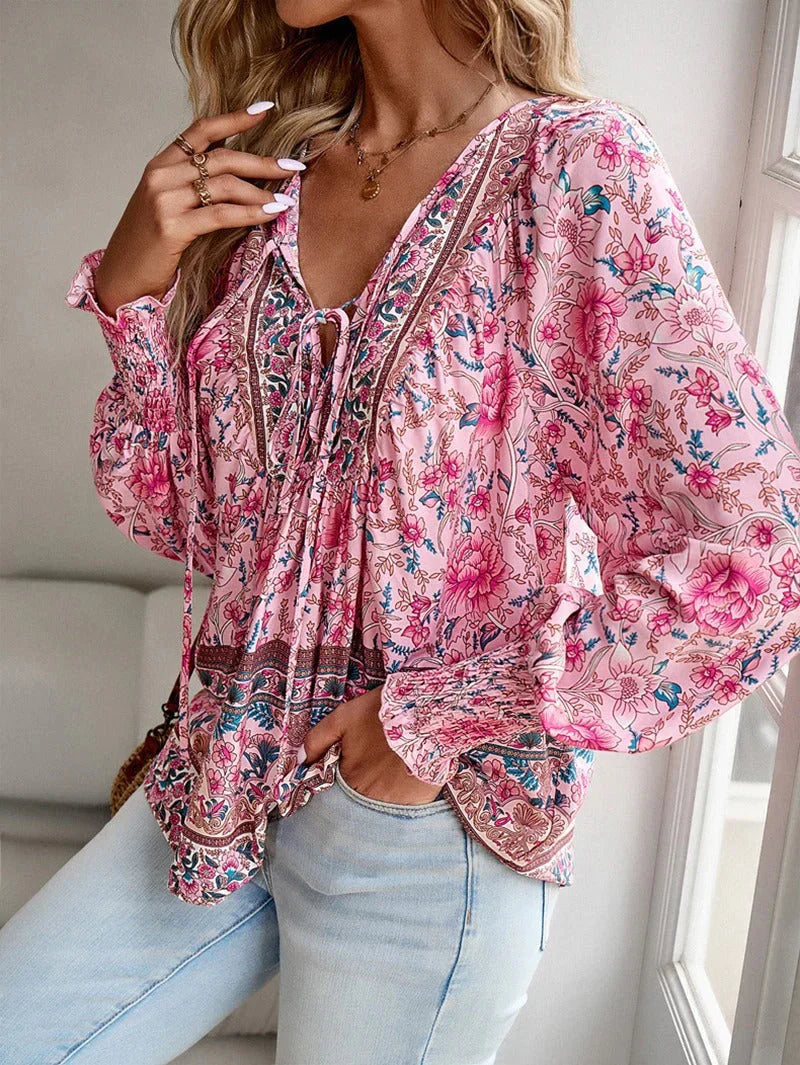 Arya - Elegant blouse with flowers