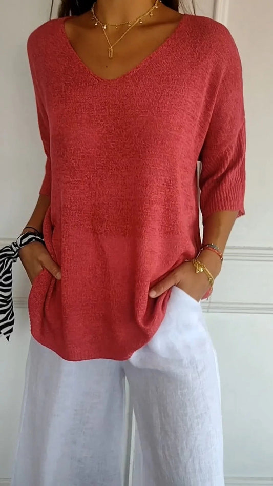 LUNA™ | Plain-colored knitted top with V-neckline