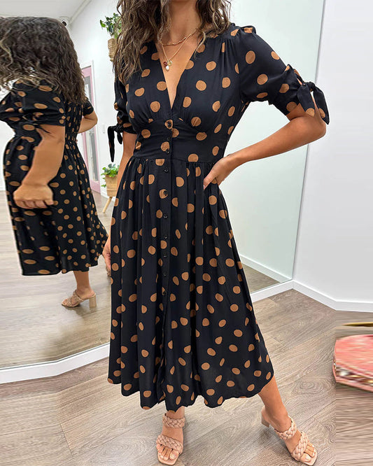 Ragen - Dress with deep V neckline and polka dots