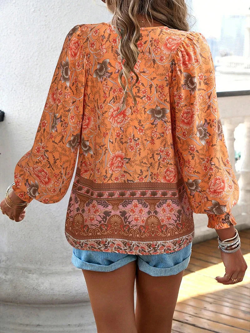 Arya - Elegant blouse with flowers